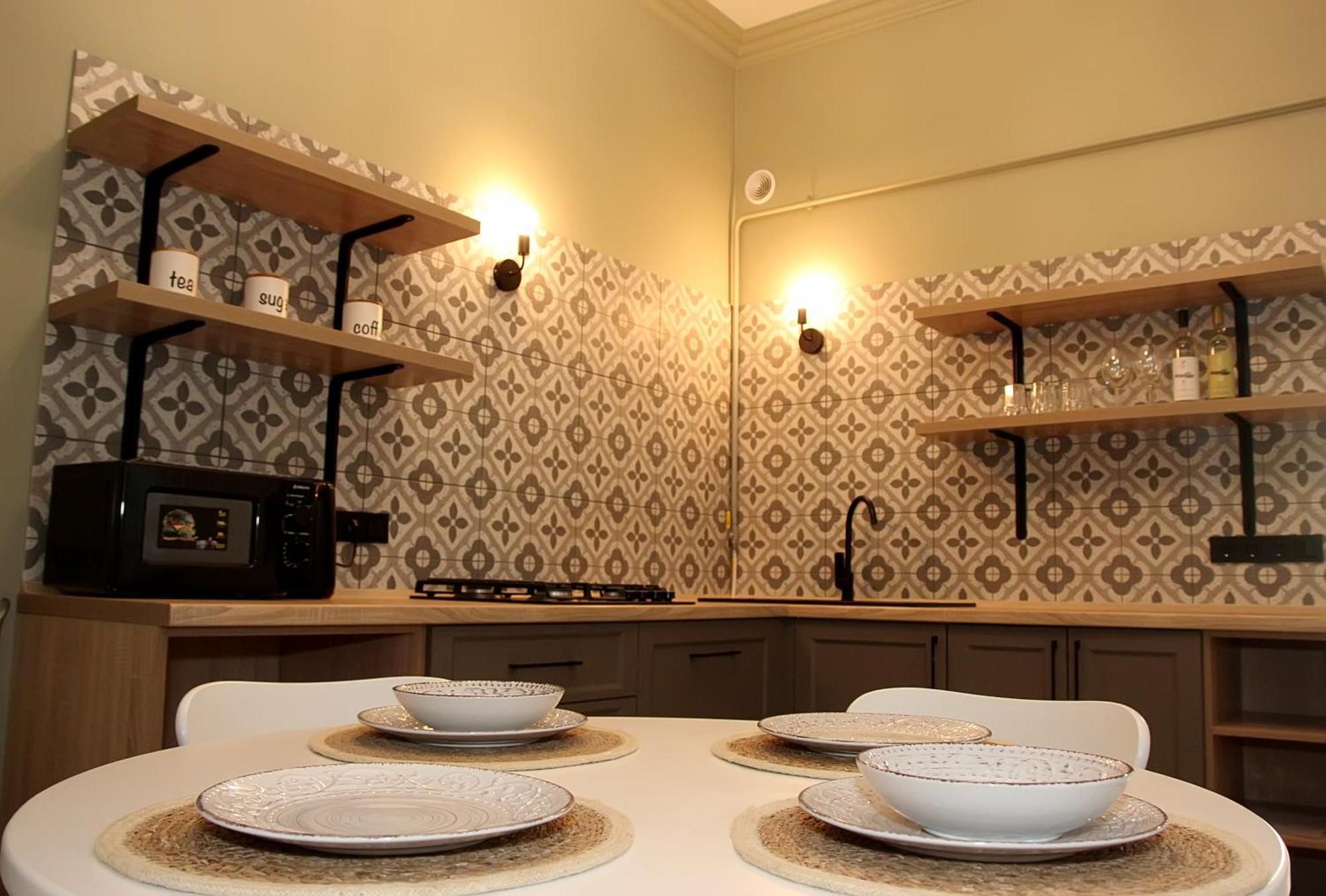 Historical Old City Apartament, Старе Місто , 2 Спальні, Балкон-Тераса, 85 Кв М カームヤネツィ・ポジーリシクィイ 部屋 写真